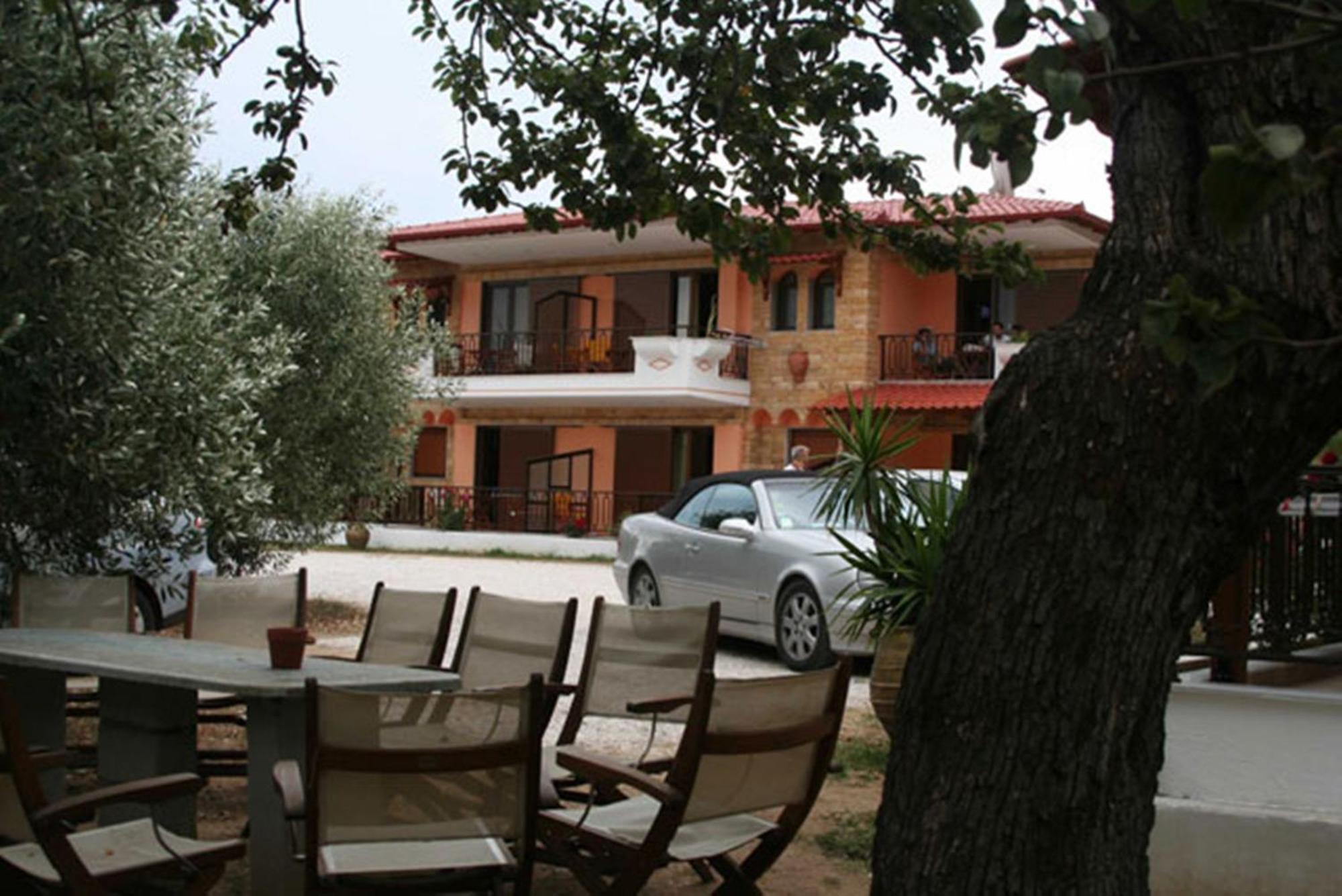 Studios Alexandros Sarti Exterior foto
